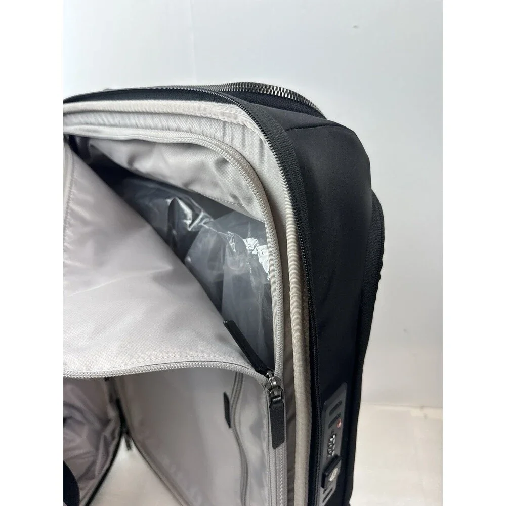 Tumi VOYAGEUR Léger International Expandable Carry-On Suitcase Luggage